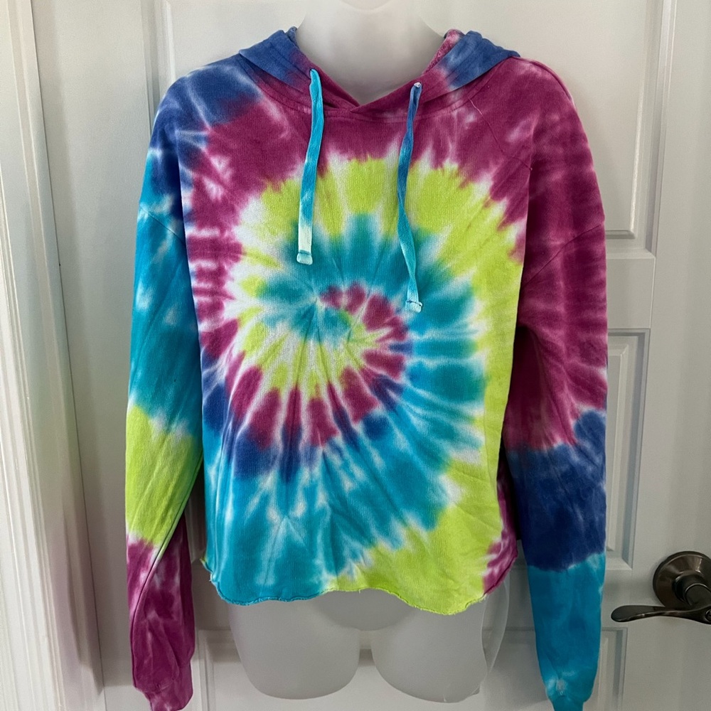 Local Scene Bull’s Eye Tye Dye Hoodie New Size Junior Large